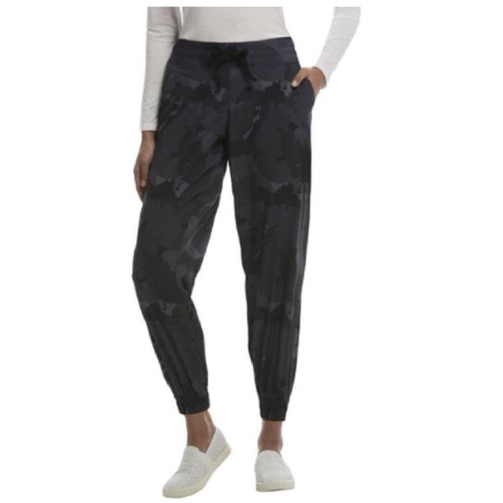 32 Degree Cool Women's Jogger Pant Camo Sweatpants